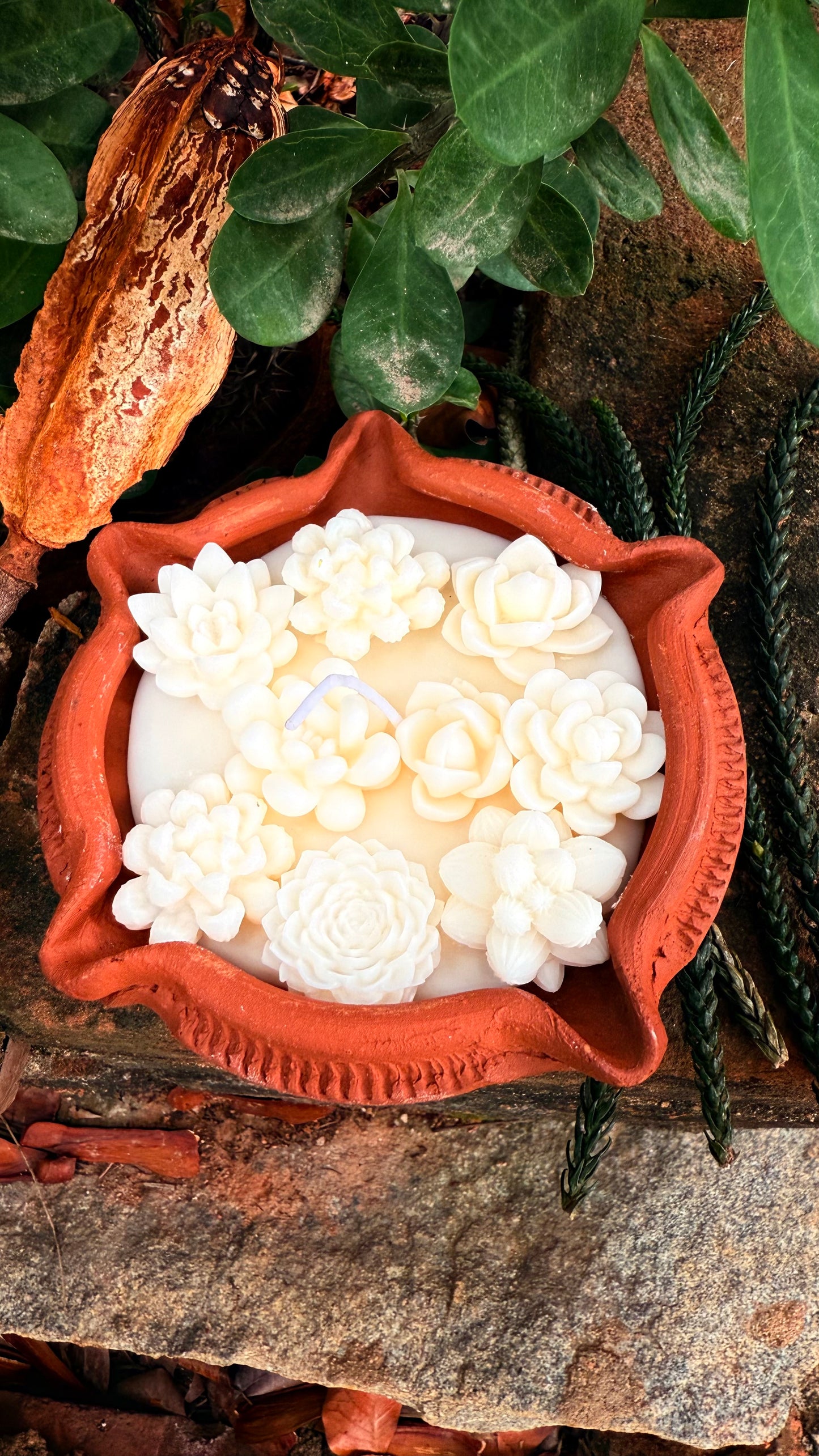 Terracotta Bloom – Sculpted Succulent Candle